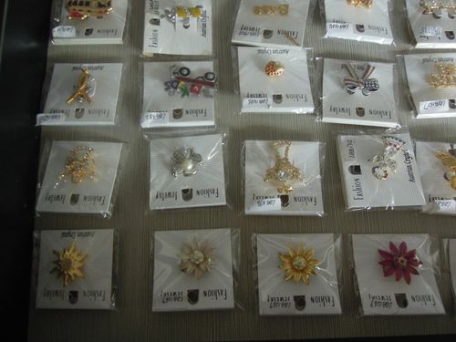 動(dòng)物鑲鉆胸針 正品別針 飾品批發(fā) 廠家工廠直銷-「其他服裝鞋帽飾品」