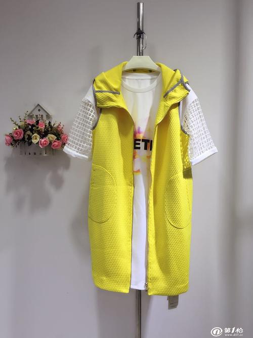 香港藝素國際品牌女裝折扣工廠大貨批發長期穩定免費加盟純跑量