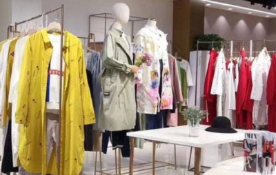 中國(guó)哪里有服裝尾貨批發(fā)基地?